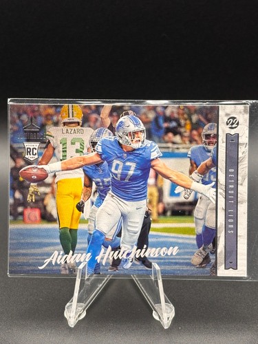 Aidan hutchinson 2022 panini - hutchinson,